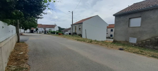 Moradia T3 para Venda em Constantim e Cicouro