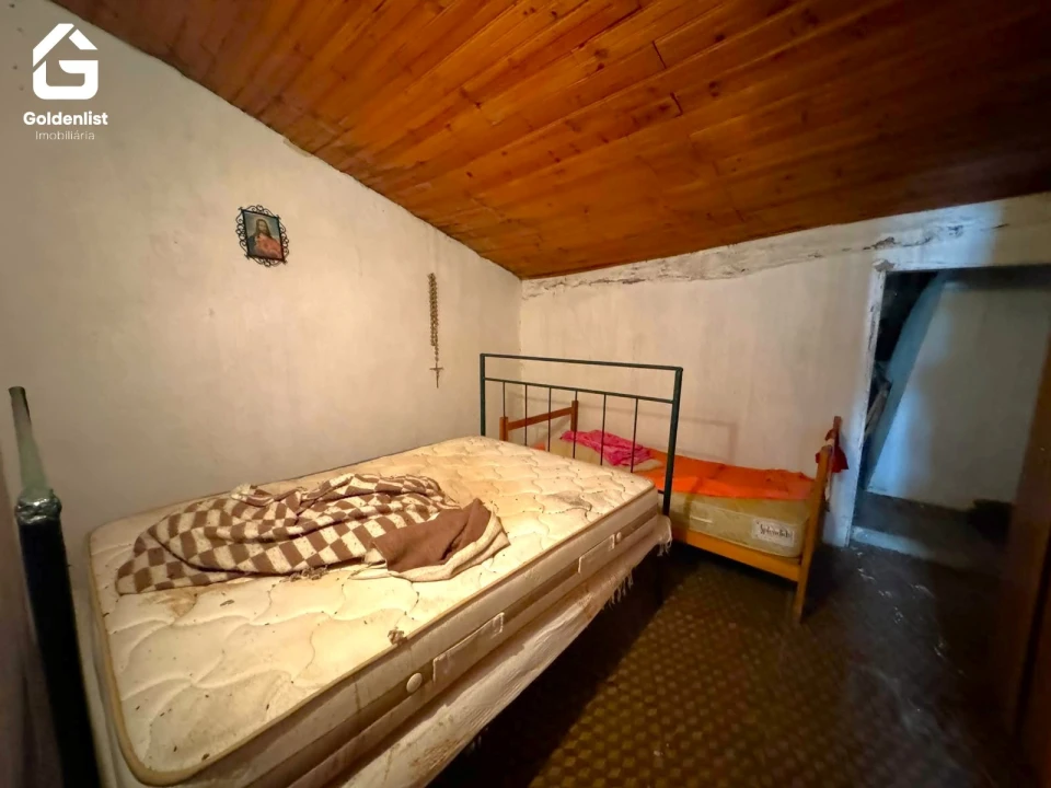 Moradia T2 para Venda em Espírito Santo, Nossa Senhora da Graça e São Simão Foto 11