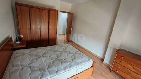Apartamento T2 para Arrendamento em Covilhã e Canhoso