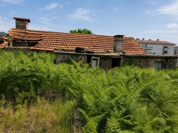 Moradia T3 para Venda em Frazão Arreigada
