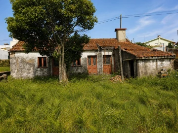 Moradia T3 para Venda em Frazão Arreigada