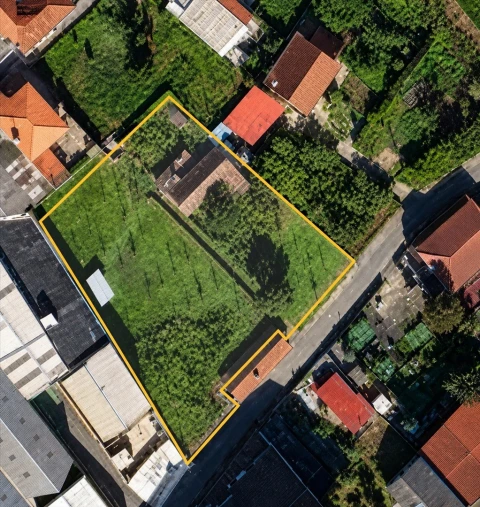Moradia T3 para Venda em Frazão Arreigada