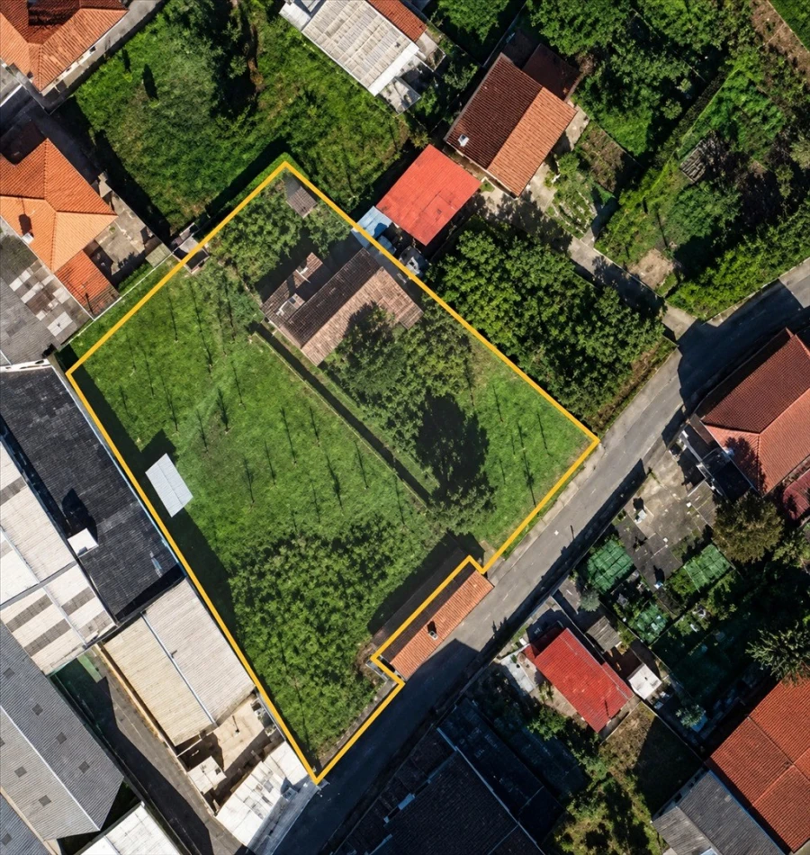 Moradia T3 para Venda em Frazão Arreigada Foto 10