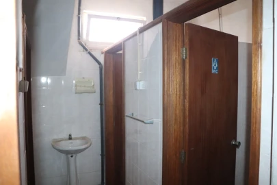 Negócio para Venda em Lustosa e Barrosas (Santo Estêvão)