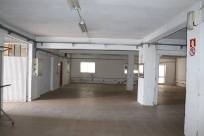 Negócio para Venda em Lustosa e Barrosas (Santo Estêvão)