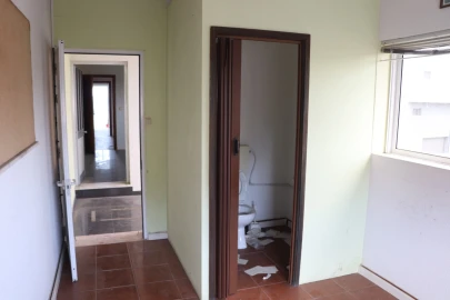 Negócio para Venda em Lustosa e Barrosas (Santo Estêvão)