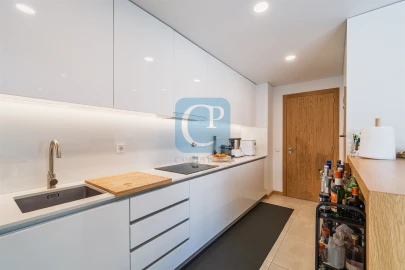 Apartamento T2 para Arrendamento em Ramalde