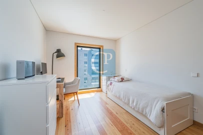 Apartamento T2 para Arrendamento em Ramalde