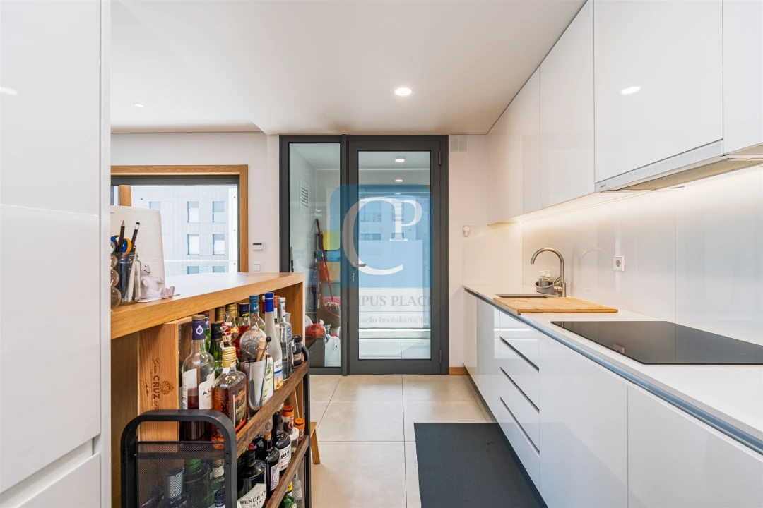 Apartamento T2 para Arrendamento em Ramalde Foto 10