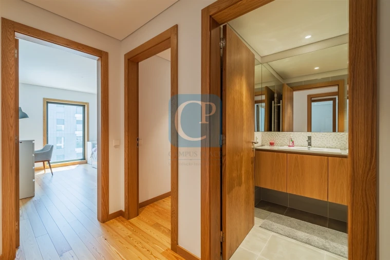 Apartamento T2 para Arrendamento em Ramalde Foto 16