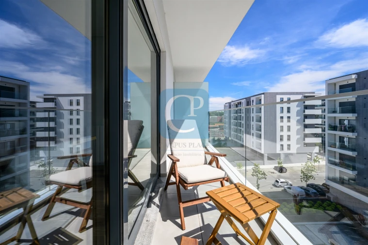 Apartamento T2 para Arrendamento em Ramalde Foto 12