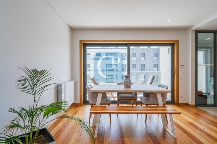 Apartamento T2 para Arrendamento em Ramalde Foto 4