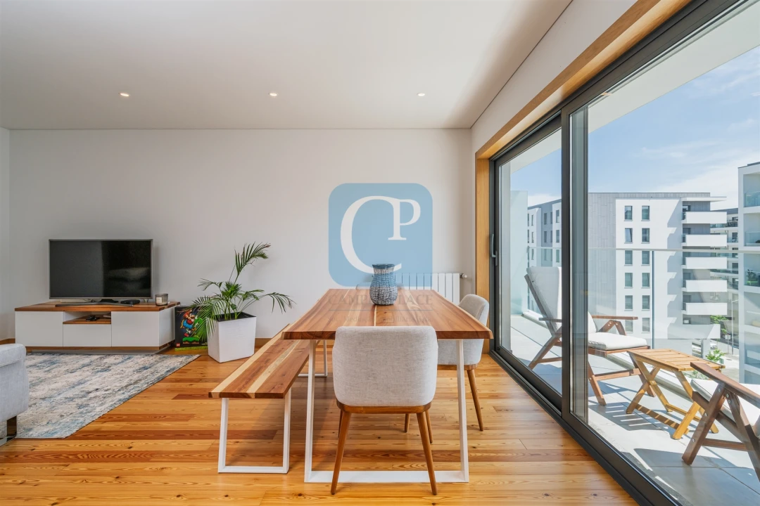Apartamento T2 para Arrendamento em Ramalde Foto 1