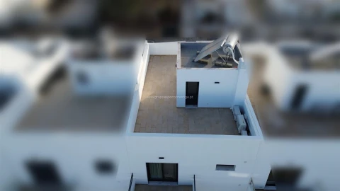 Moradia T3 para Venda em Quelfes