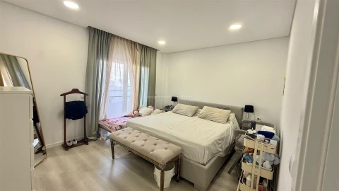 Moradia T3 para Venda em Quelfes