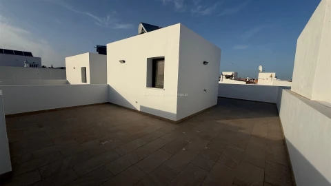 Moradia T3 para Venda em Quelfes