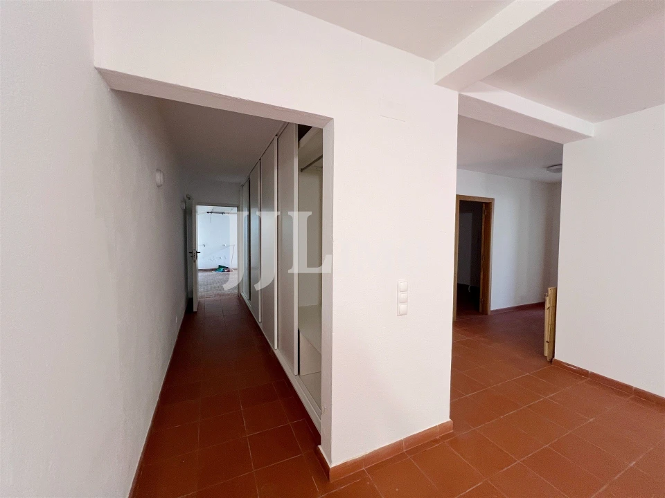 Moradia T5 para Arrendamento em Santa Maria e São Miguel, São Martinho, São Pedro Penaferrim Foto 101