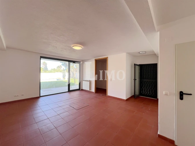 Moradia T5 para Arrendamento em Santa Maria e São Miguel, São Martinho, São Pedro Penaferrim Foto 84