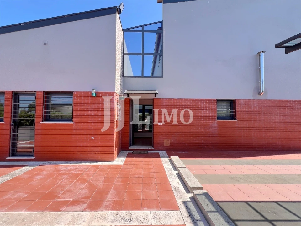 Moradia T5 para Arrendamento em Santa Maria e São Miguel, São Martinho, São Pedro Penaferrim Foto 21