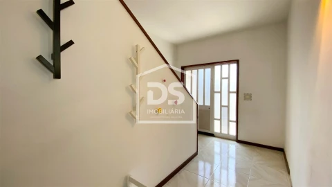 Moradia T3 para Venda em Silvares, Pias, Nogueira e Alvarenga