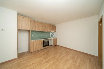 Apartamento T1 para Venda em Fermentões