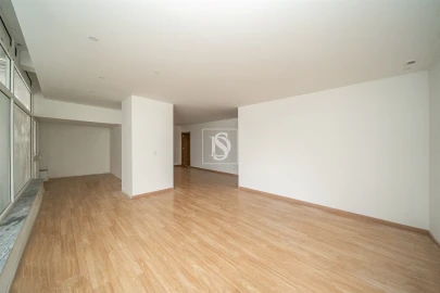 Apartamento T1 para Venda em Fermentões