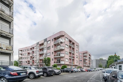 Apartamento T1 para Venda em Fermentões