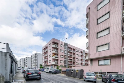 Apartamento T1 para Venda em Fermentões