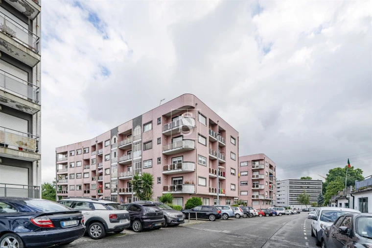 Apartamento T1 para Venda em Fermentões Foto 4