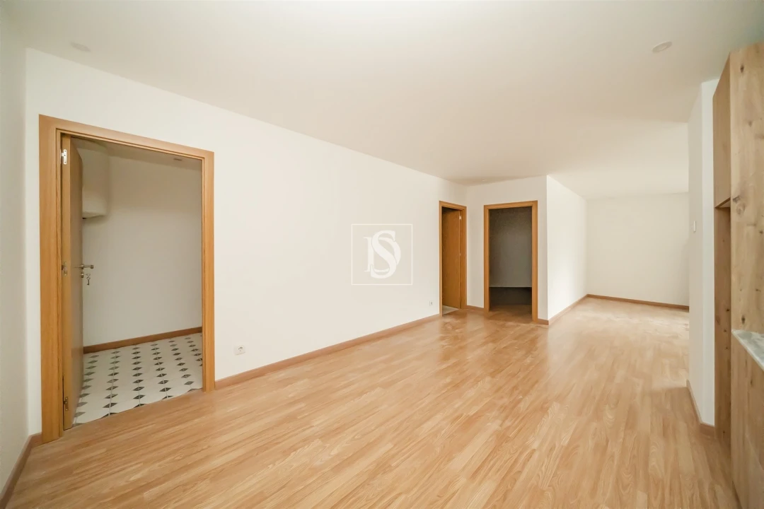 Apartamento T1 para Venda em Fermentões Foto 19