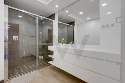 Apartamento T3 para Venda em Algés, Linda-A-Velha e Cruz Quebrada-Dafundo