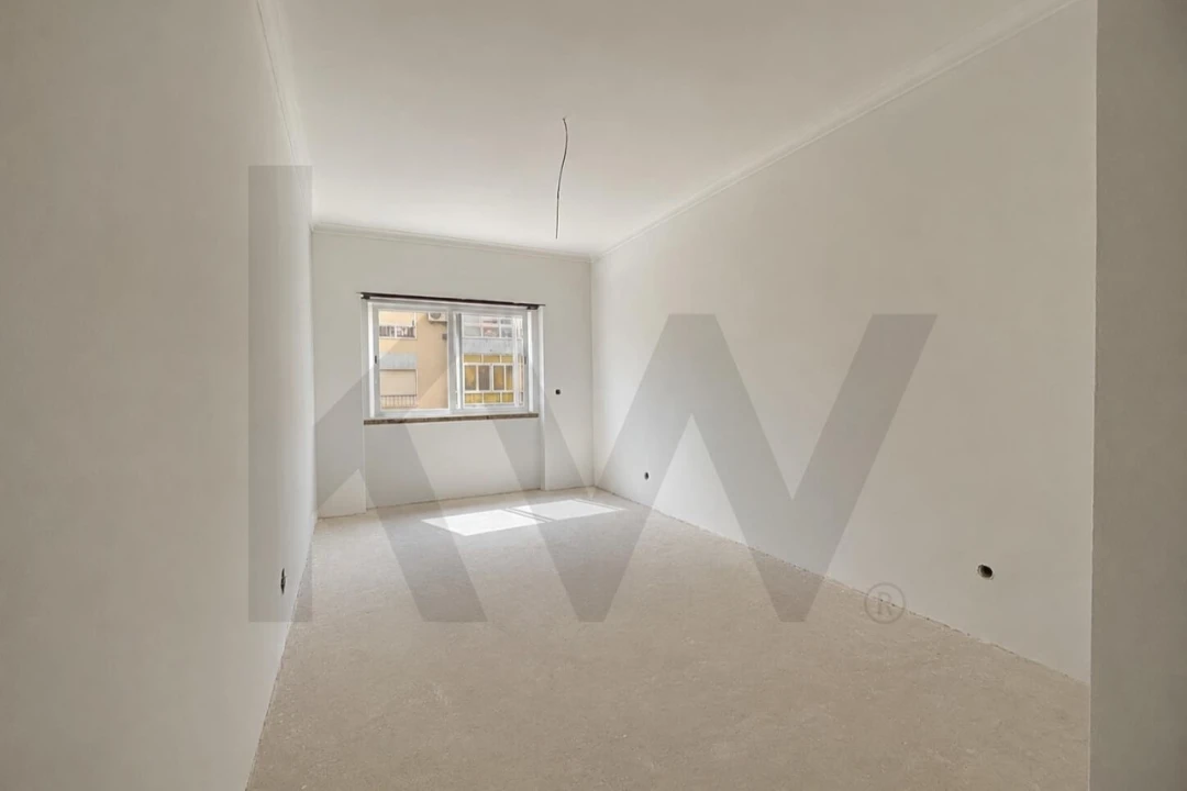 Apartamento T2 para Venda em Massamá e Monte Abraão Foto 11