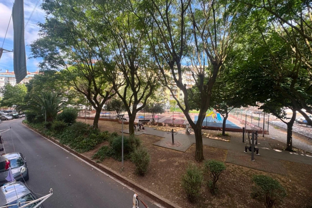 Apartamento T2 para Venda em Massamá e Monte Abraão Foto 17