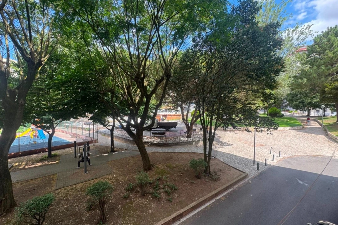 Apartamento T2 para Venda em Massamá e Monte Abraão Foto 18