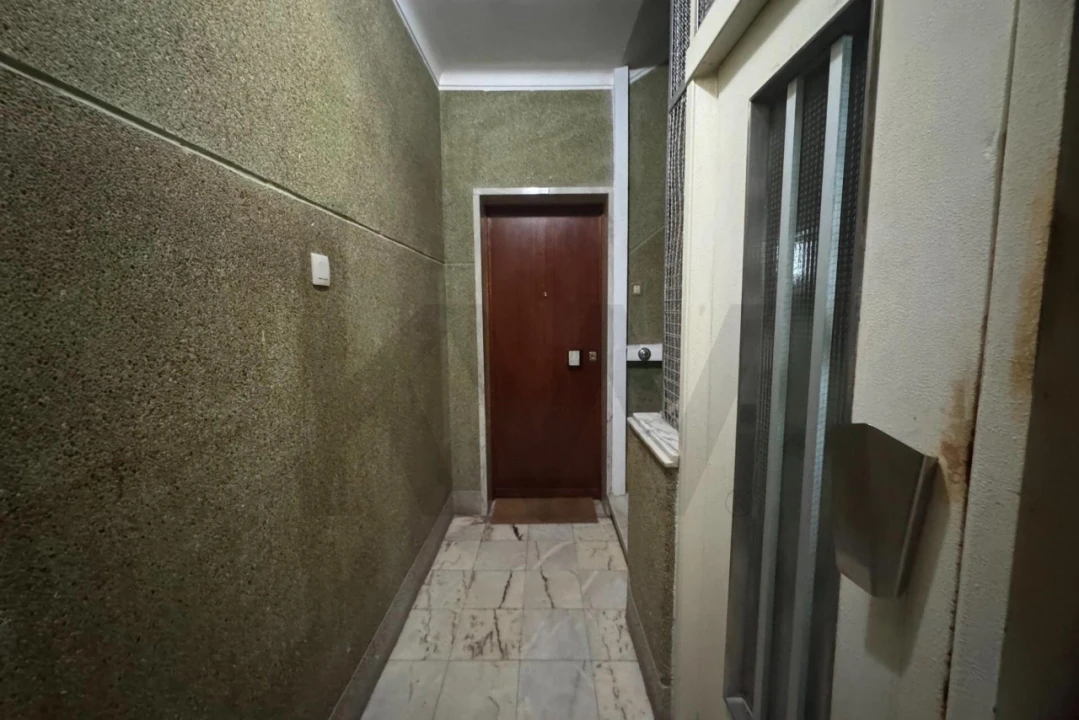 Apartamento T2 para Venda em Massamá e Monte Abraão Foto 19