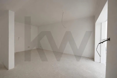 Apartamento T2 para Venda em Massamá e Monte Abraão