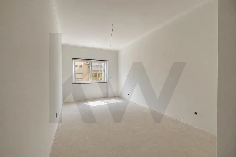 Apartamento T2 para Venda em Massamá e Monte Abraão Foto 11