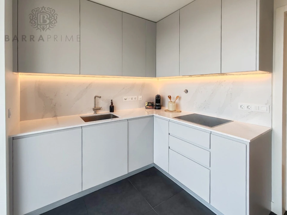 Apartamento T1 para Venda em Quarteira Foto 4