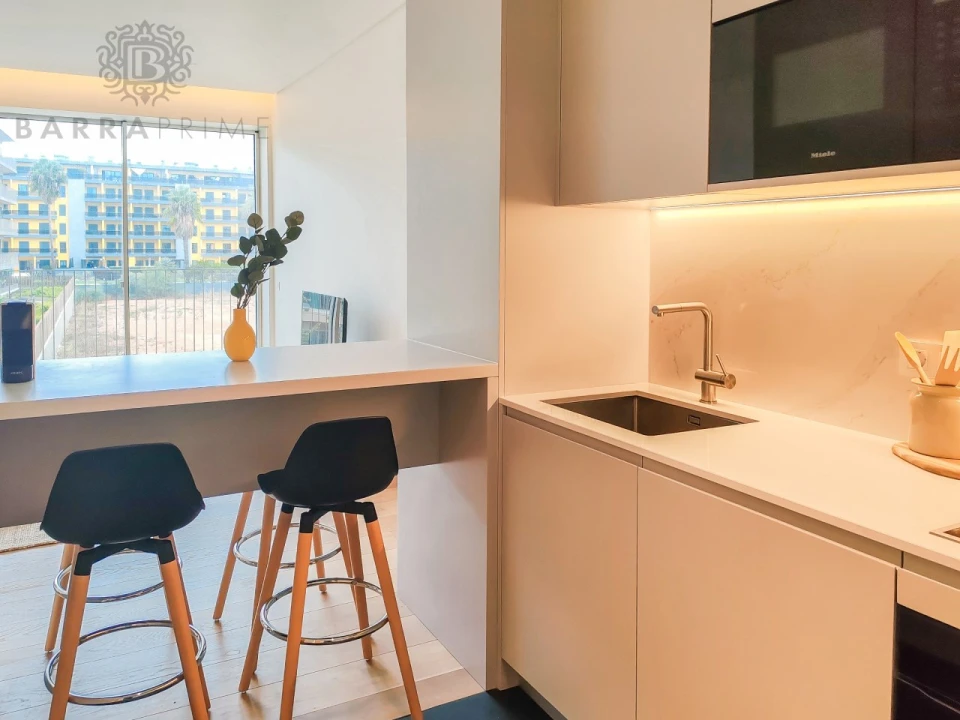 Apartamento T1 para Venda em Quarteira Foto 12