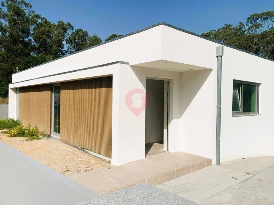 Moradia T4 para Venda em Troporiz e Lapela Foto 3