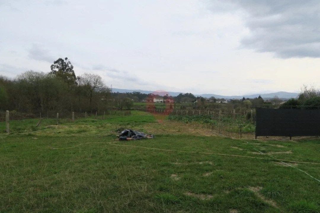 Terreno para Venda em Valença, Cristelo Covo e Arão Foto 7