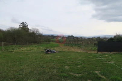 Terreno para Venda em Valença, Cristelo Covo e Arão