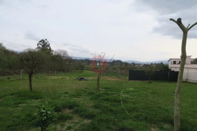 Terreno para Venda em Valença, Cristelo Covo e Arão