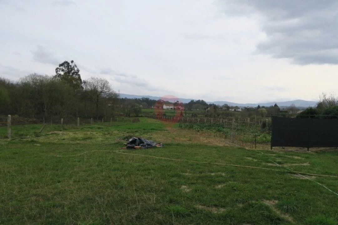 Terreno para Venda em Valença, Cristelo Covo e Arão Foto 6
