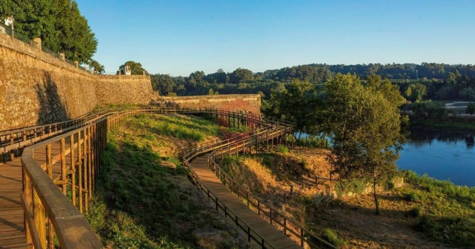 Loja para Venda em Monção e Troviscoso Foto 9