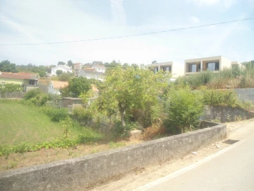Terreno para Venda em Gondarem