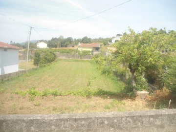 Terreno para Venda em Gondarem