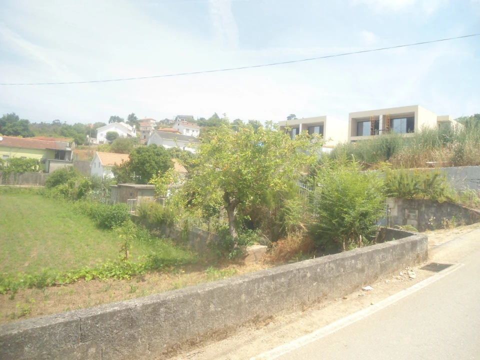 Terreno para Venda em Gondarem Foto 5