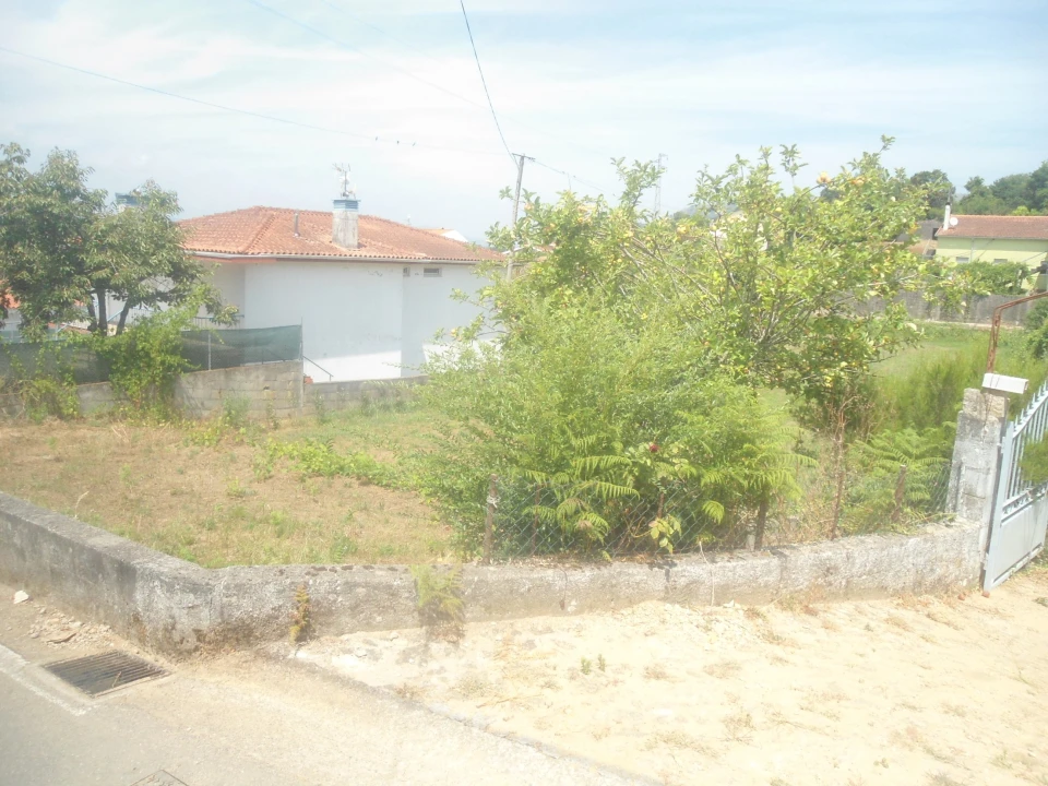 Terreno para Venda em Gondarem Foto 6