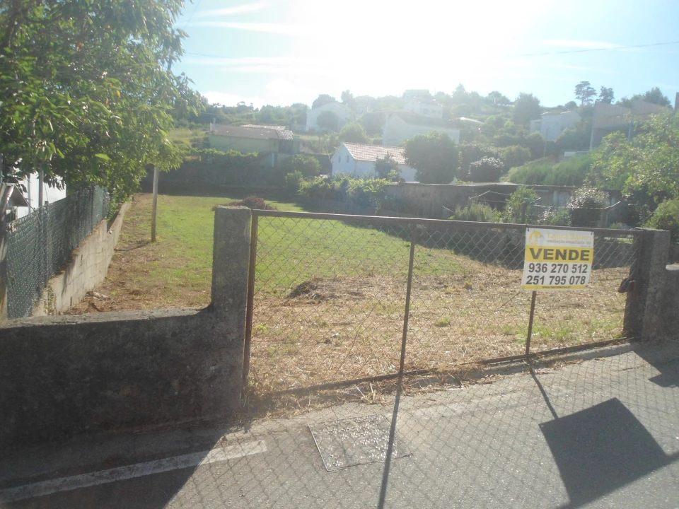Terreno para Venda em Gondarem Foto 9